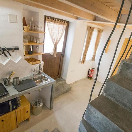 El Pequeno Pajar Lägenhet Majaelrayo Exteriör bild